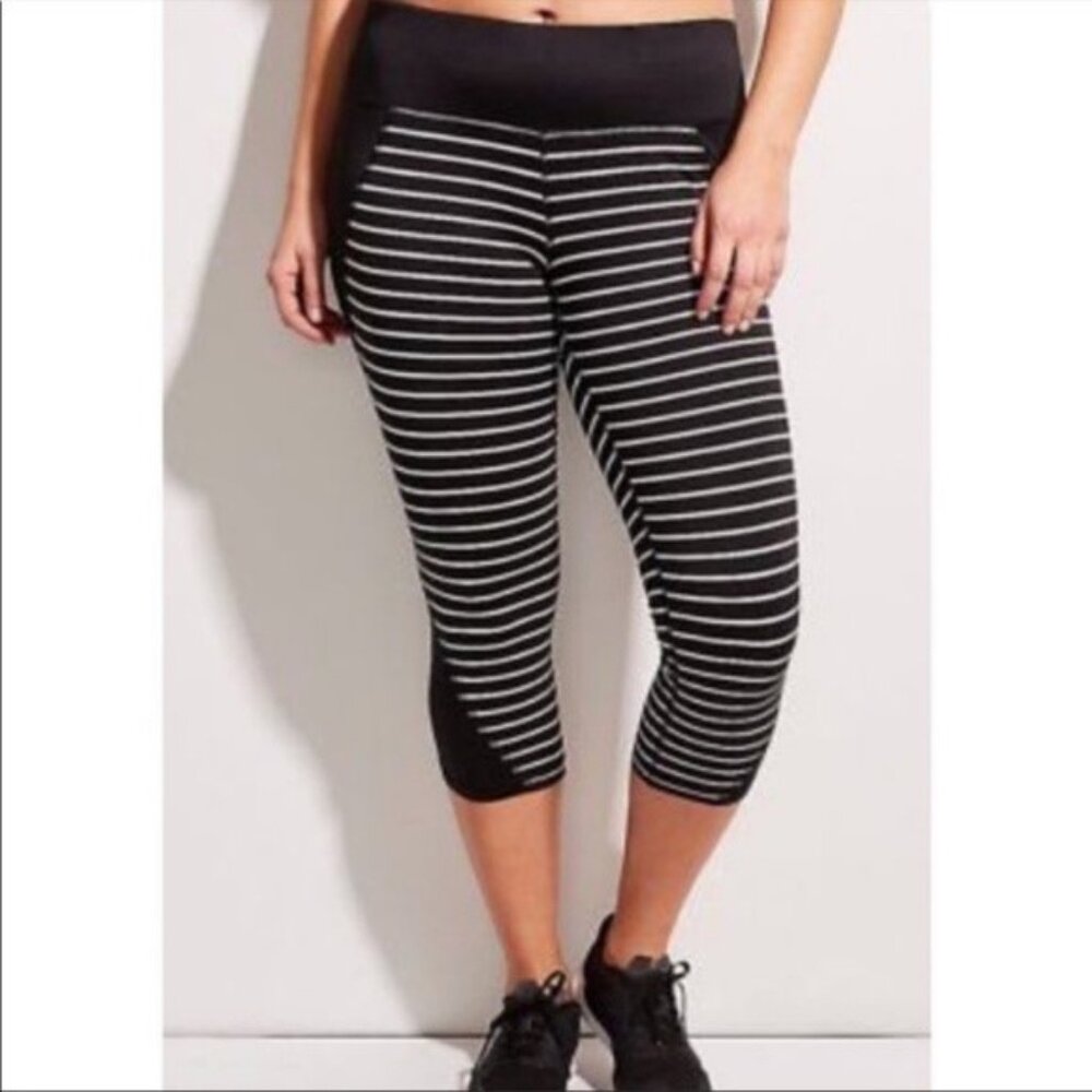 LIVI active striped crop leggings